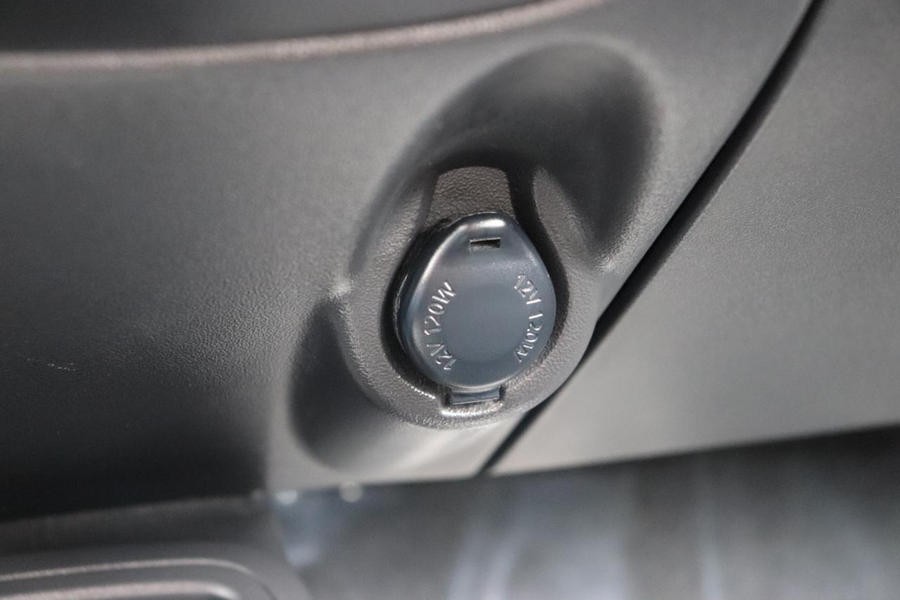 Mitsubishi Mirage ES CVT 2024