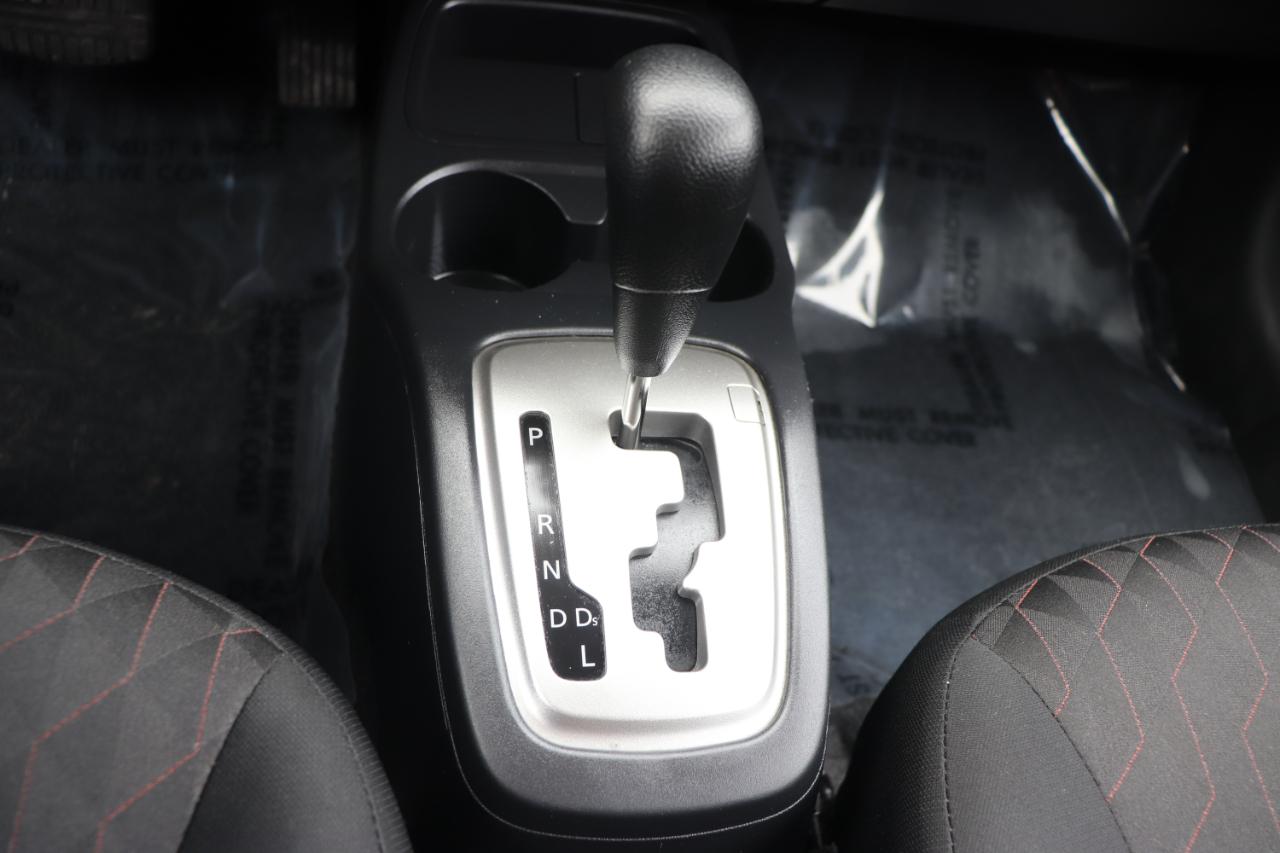 Mitsubishi Mirage ES CVT 2024