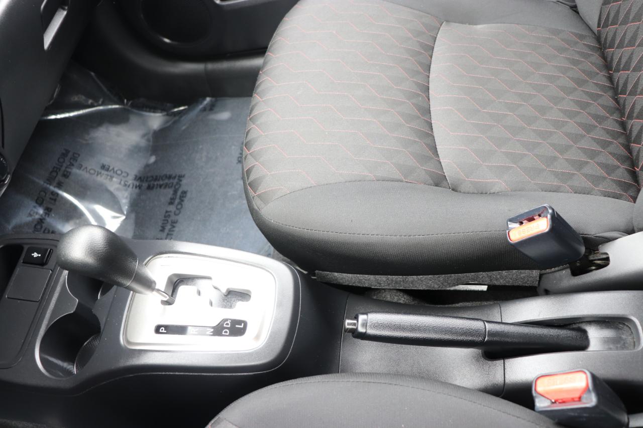 Mitsubishi Mirage ES CVT 2024