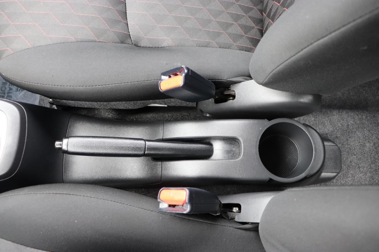Mitsubishi Mirage ES CVT 2024
