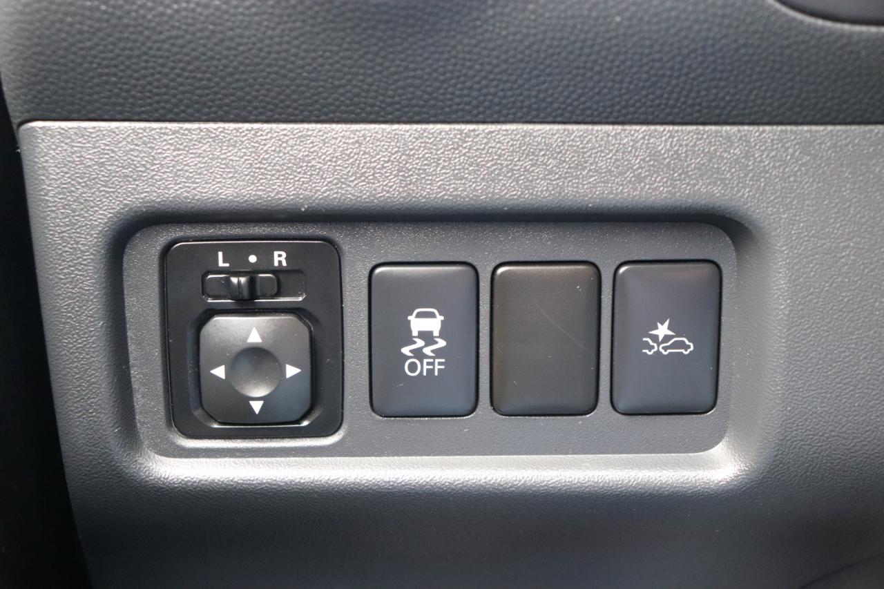 Mitsubishi Mirage ES CVT 2024