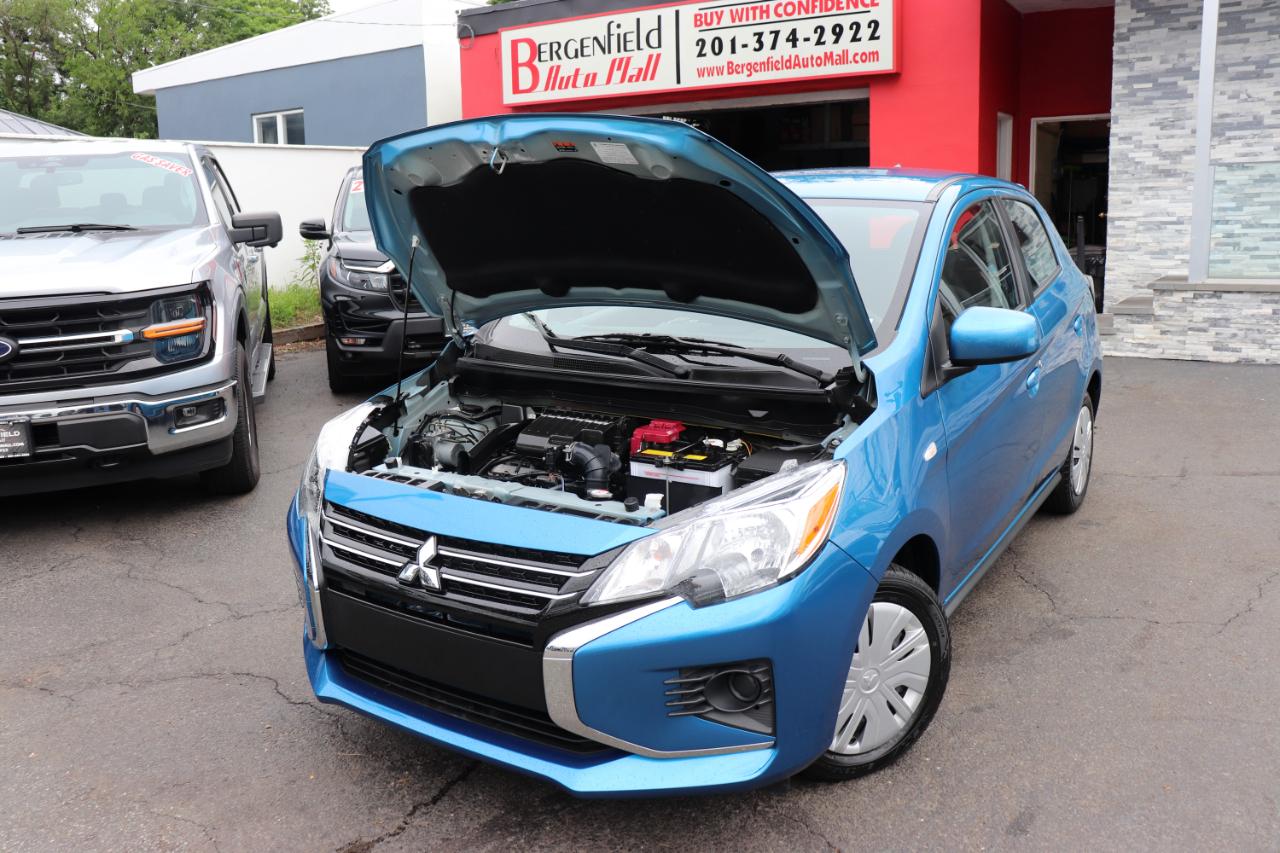 Mitsubishi Mirage ES CVT 2024