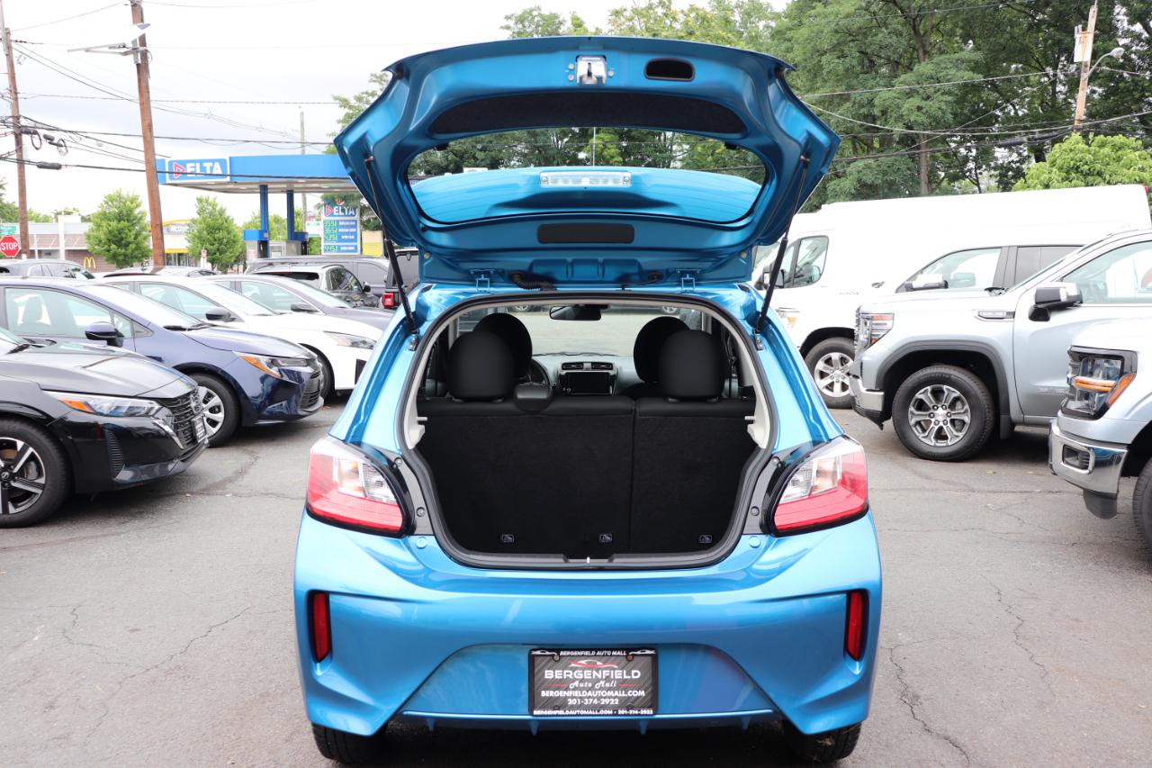 Mitsubishi Mirage ES CVT 2024
