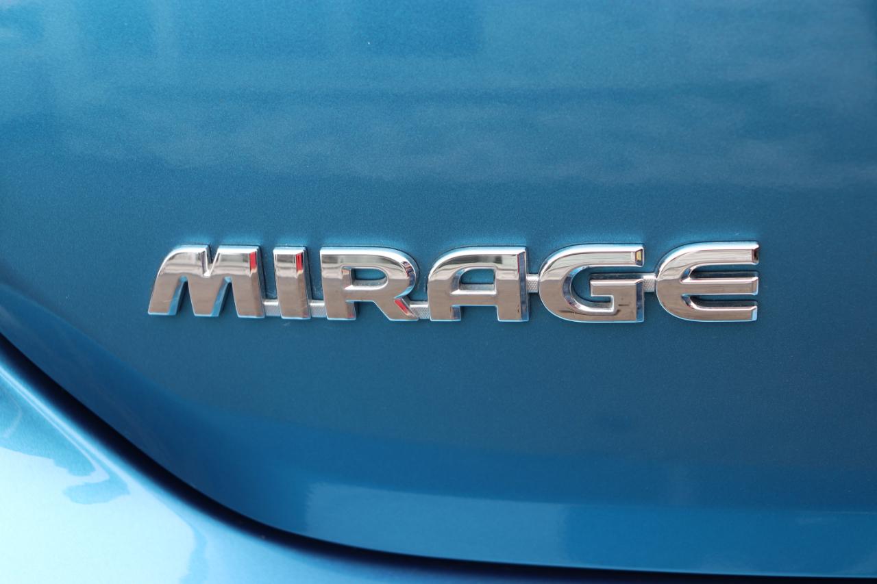 Mitsubishi Mirage ES CVT 2024