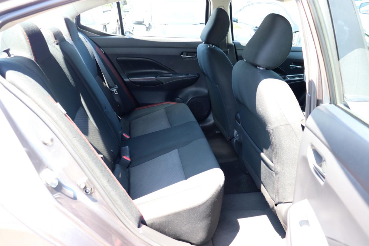 Nissan Versa SR CVT 2024
