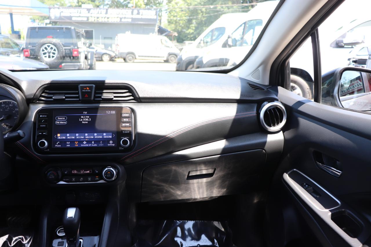 Nissan Versa SR CVT 2024