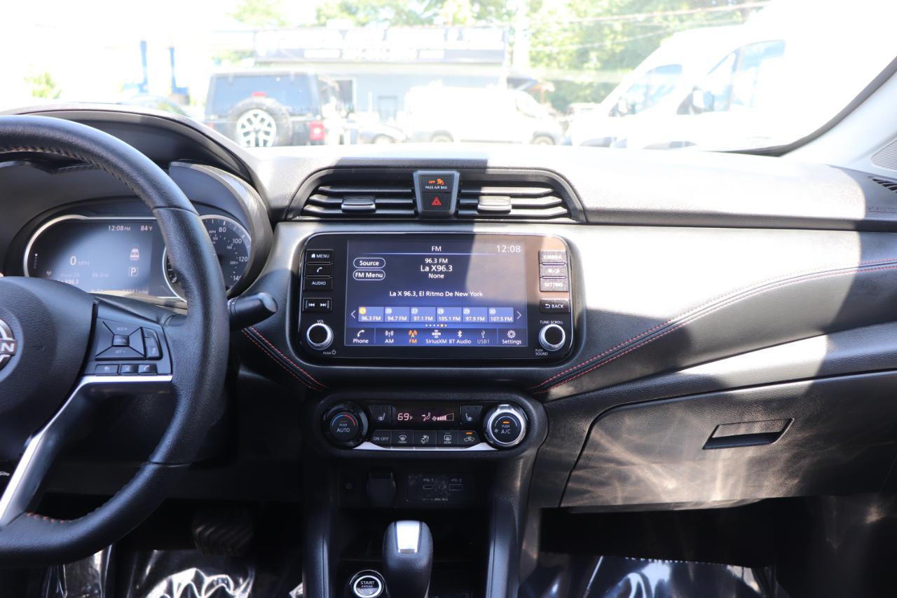 Nissan Versa SR CVT 2024