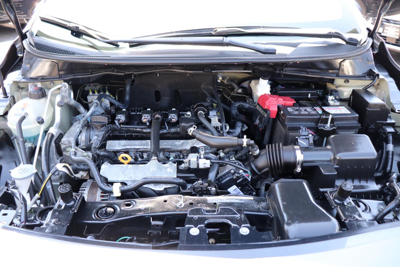Nissan Versa SR CVT 2024