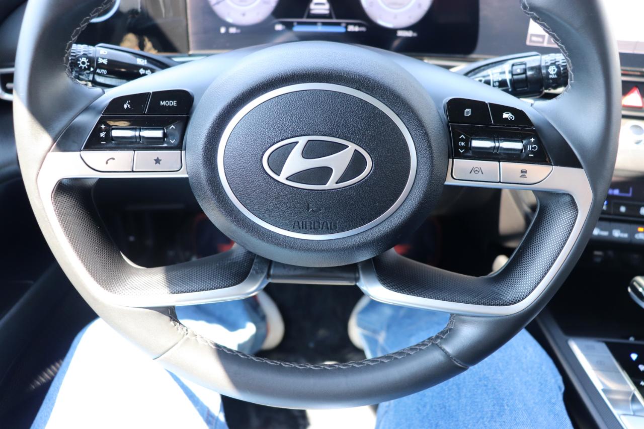 Hyundai Elantra SEL Convenience IVT 2025