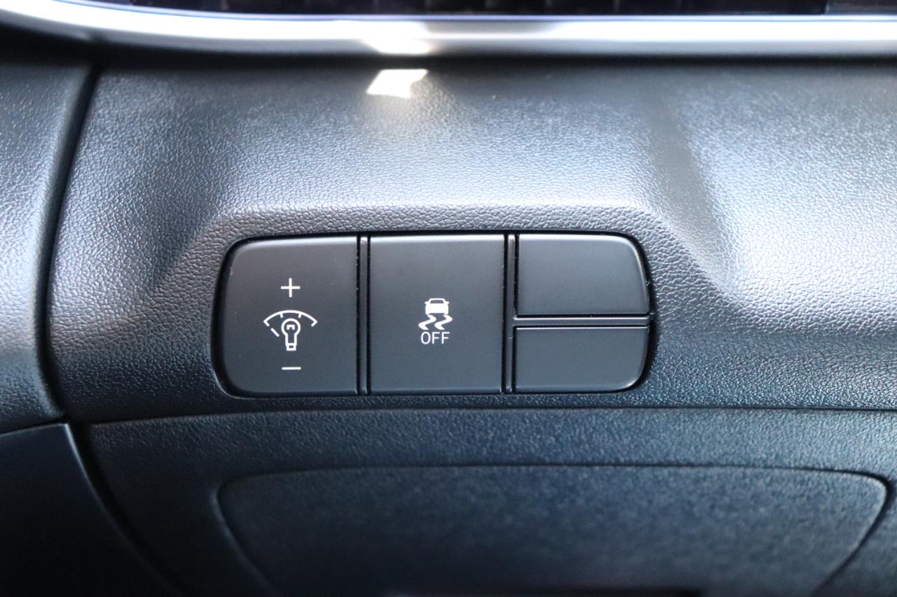 Hyundai Elantra SEL Convenience IVT 2025