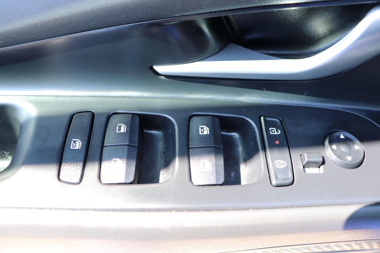 Hyundai Elantra SEL Convenience IVT 2025