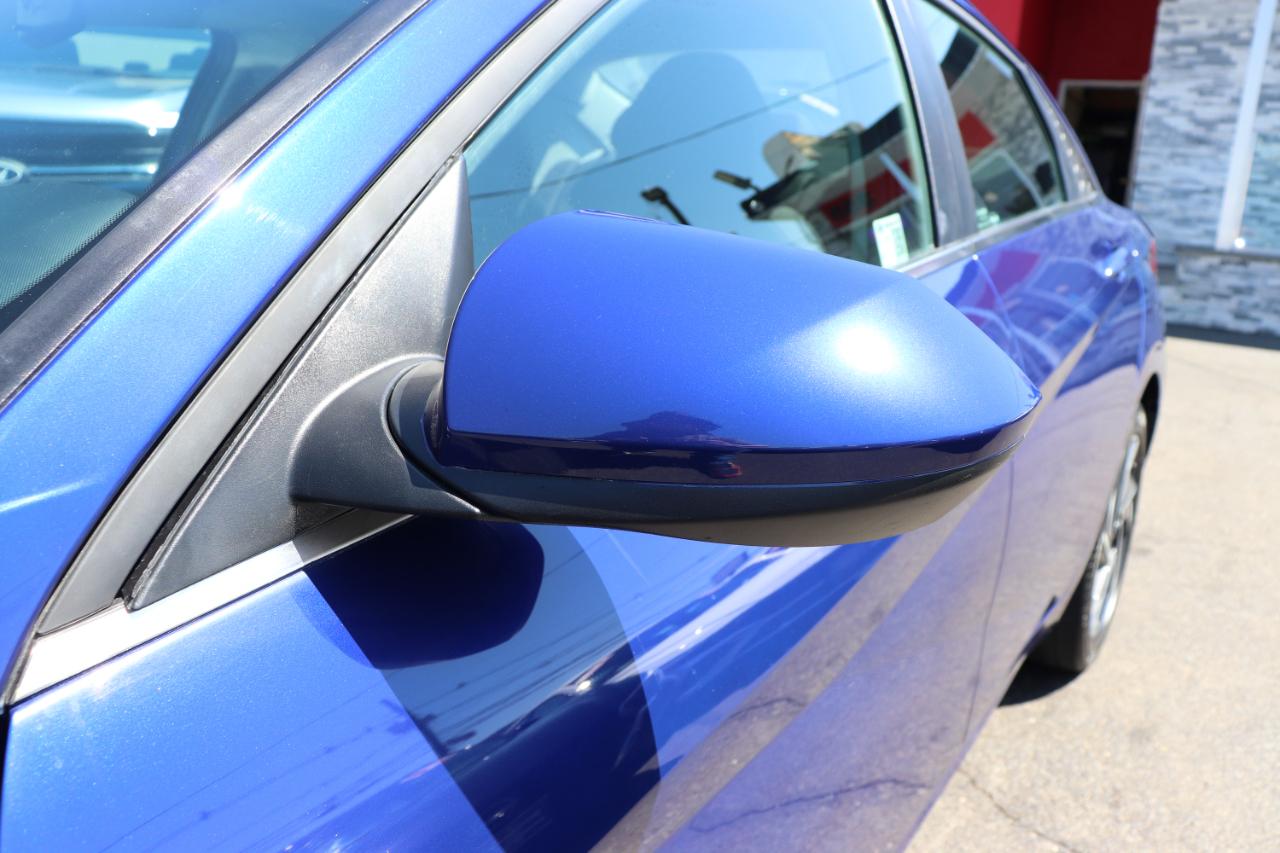 Hyundai Elantra SEL Convenience IVT 2025