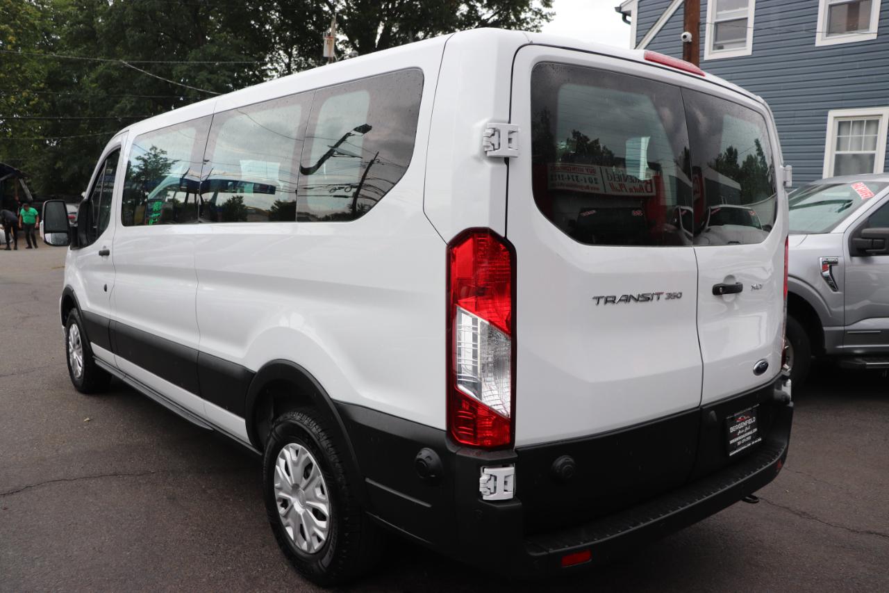 Ford Transit Passenger Wagon T-350 148" Low Roof XLT RWD 2024