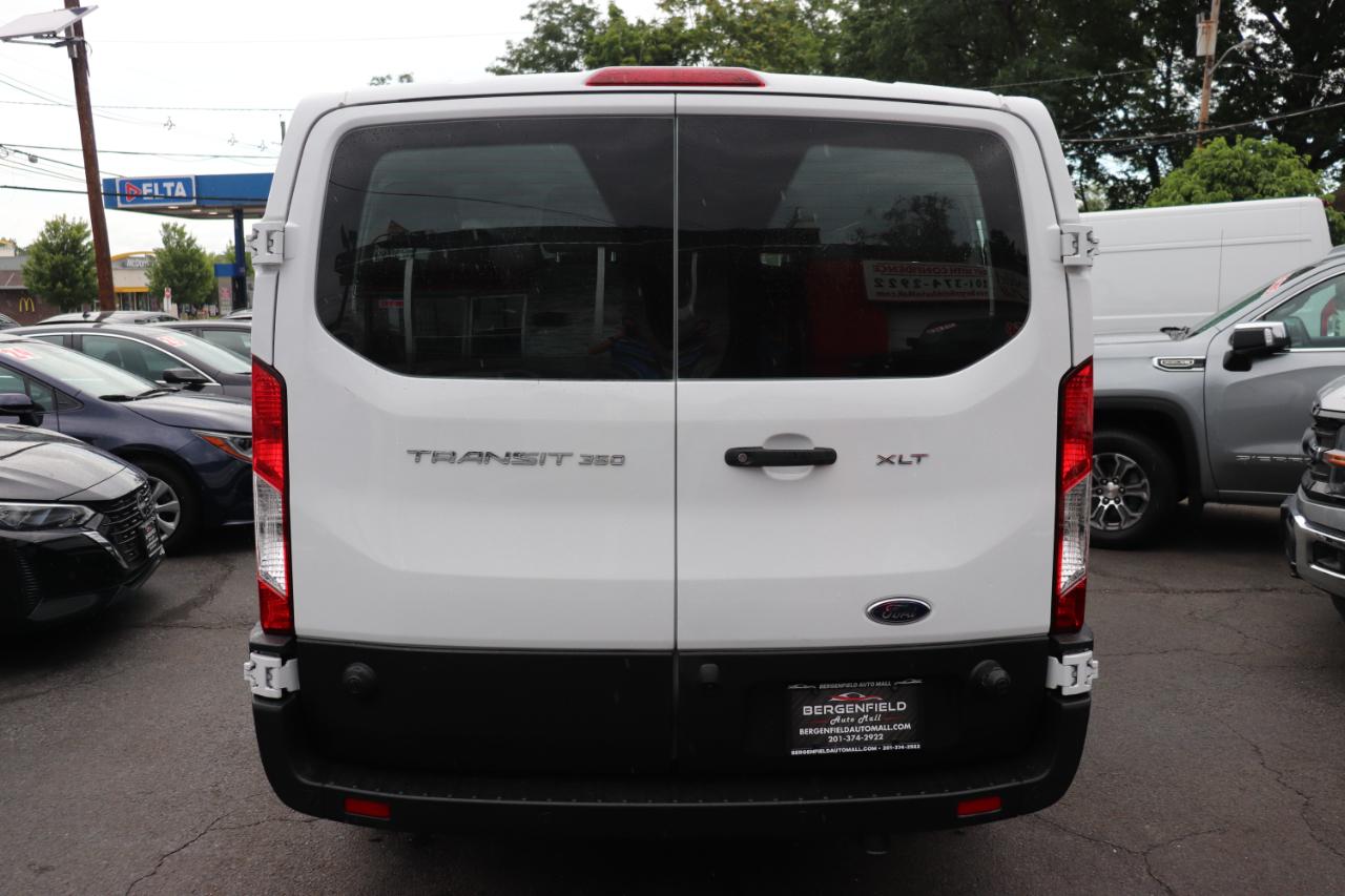 Ford Transit Passenger Wagon T-350 148" Low Roof XLT RWD 2024