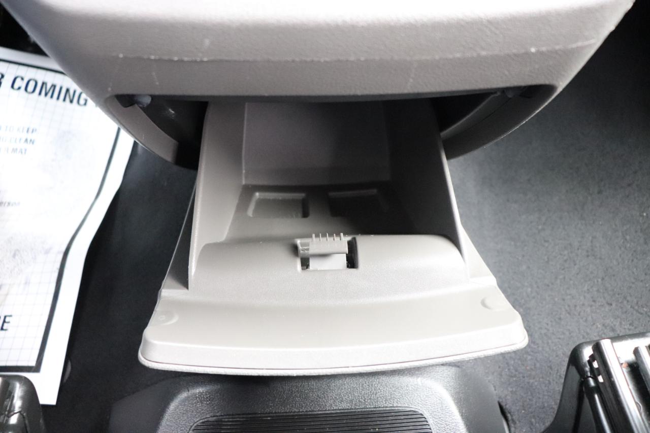 Ford Transit Passenger Wagon T-350 148" Low Roof XLT RWD 2024