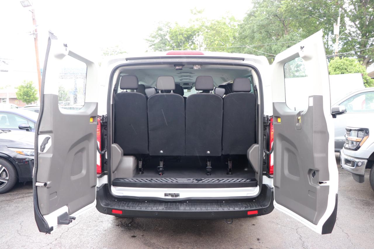 Ford Transit Passenger Wagon T-350 148" Low Roof XLT RWD 2024