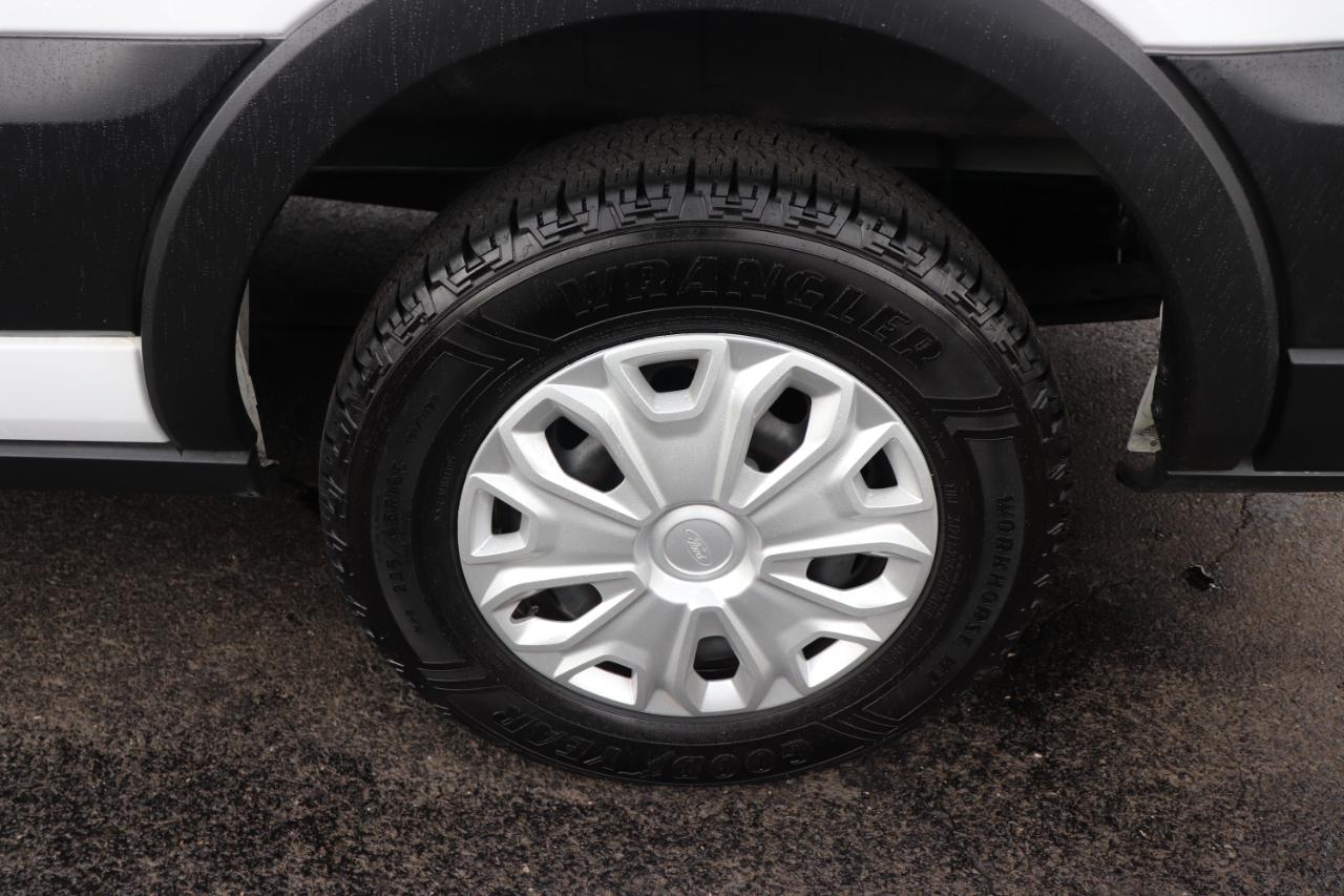 Ford Transit Passenger Wagon T-350 148" Low Roof XLT RWD 2024