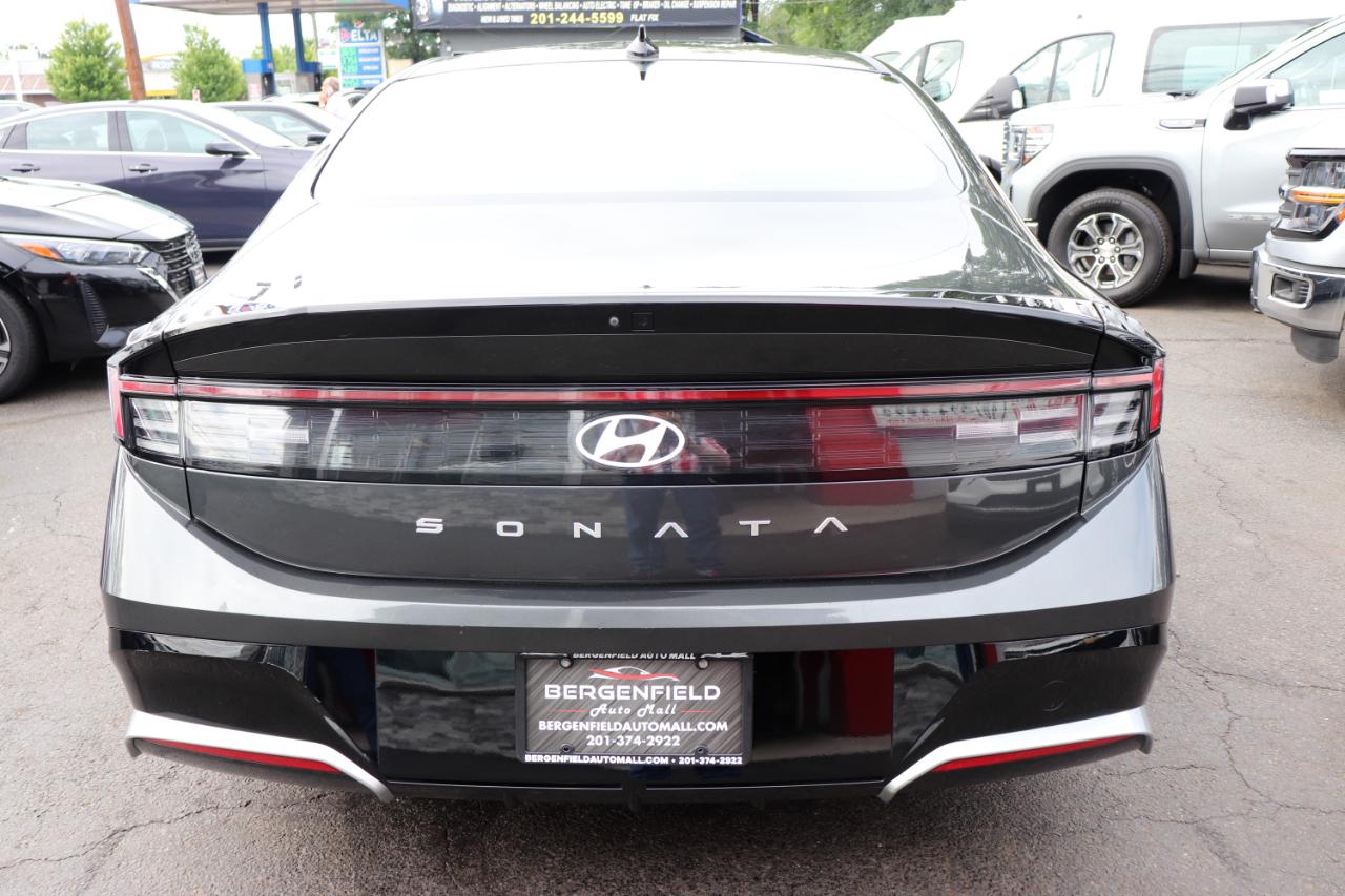 Hyundai Sonata SEL 2.5L FWD 2024