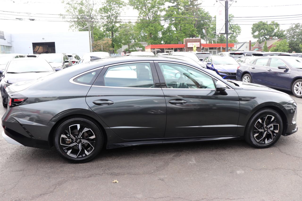 Hyundai Sonata SEL 2.5L FWD 2024