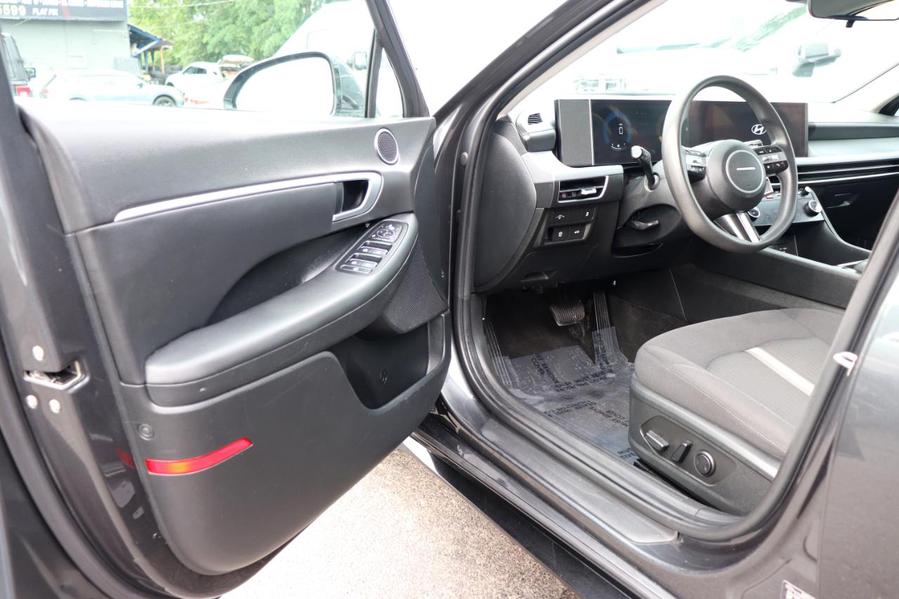 Hyundai Sonata SEL 2.5L FWD 2024
