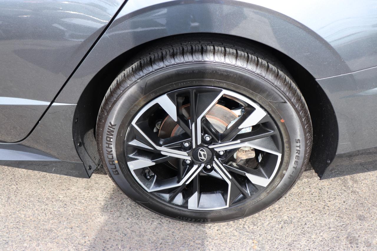 Hyundai Sonata SEL 2.5L FWD 2024