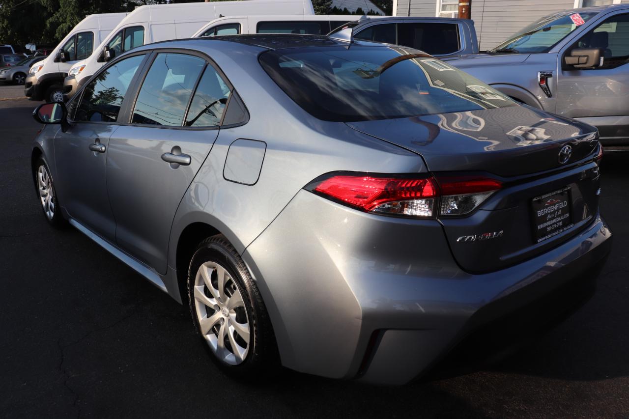 Toyota Corolla LE CVT (Natl) 2026