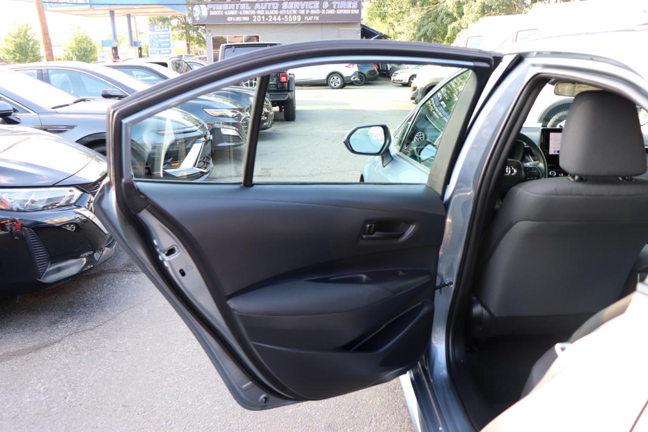 Toyota Corolla LE CVT (Natl) 2026