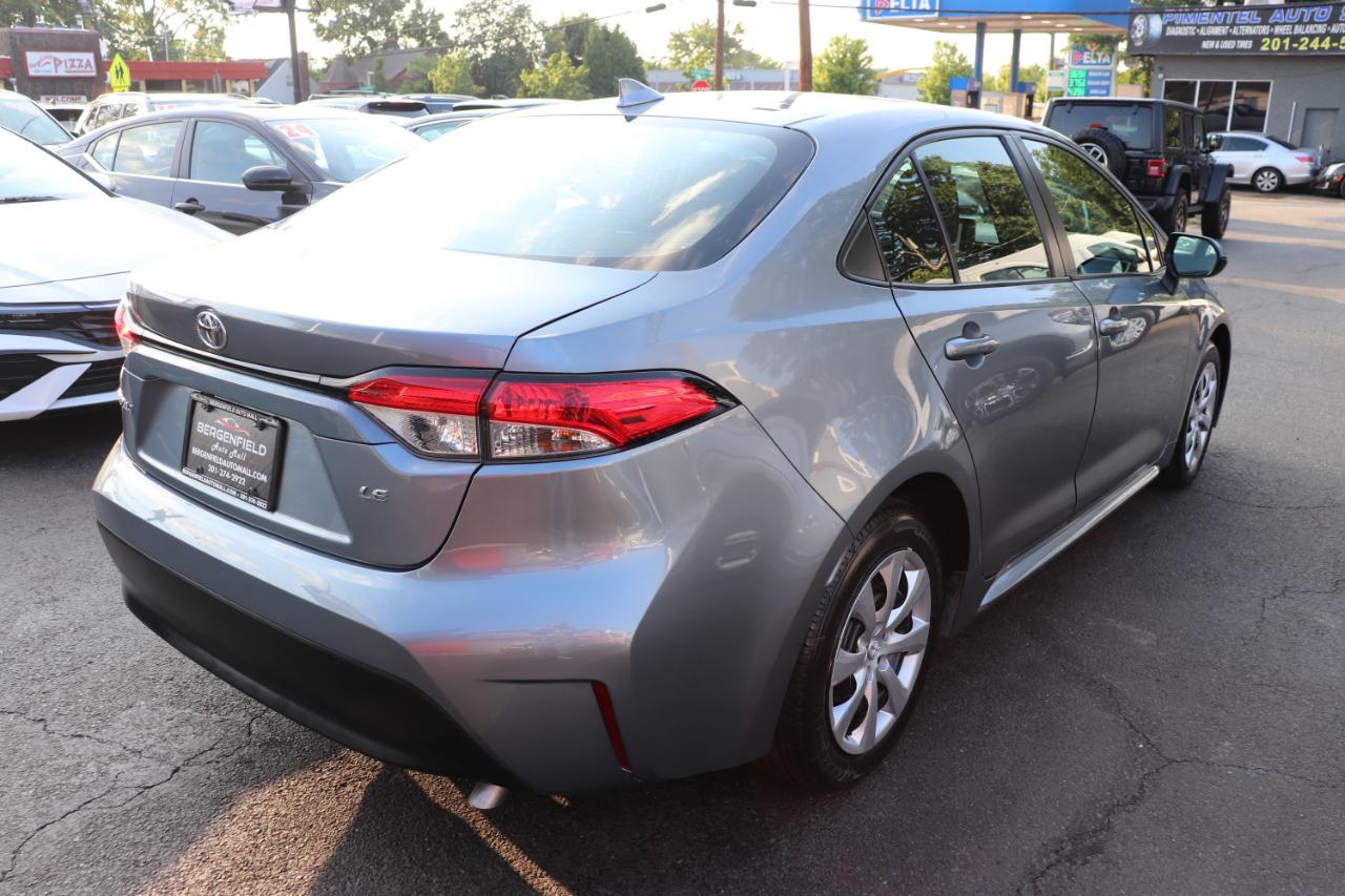 Toyota Corolla LE CVT (Natl) 2026
