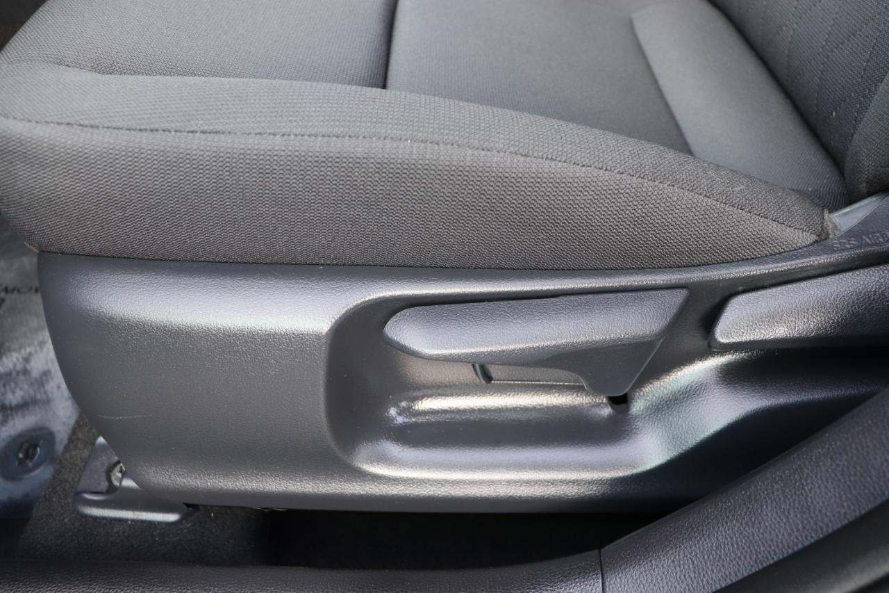 Toyota Corolla LE CVT (Natl) 2026