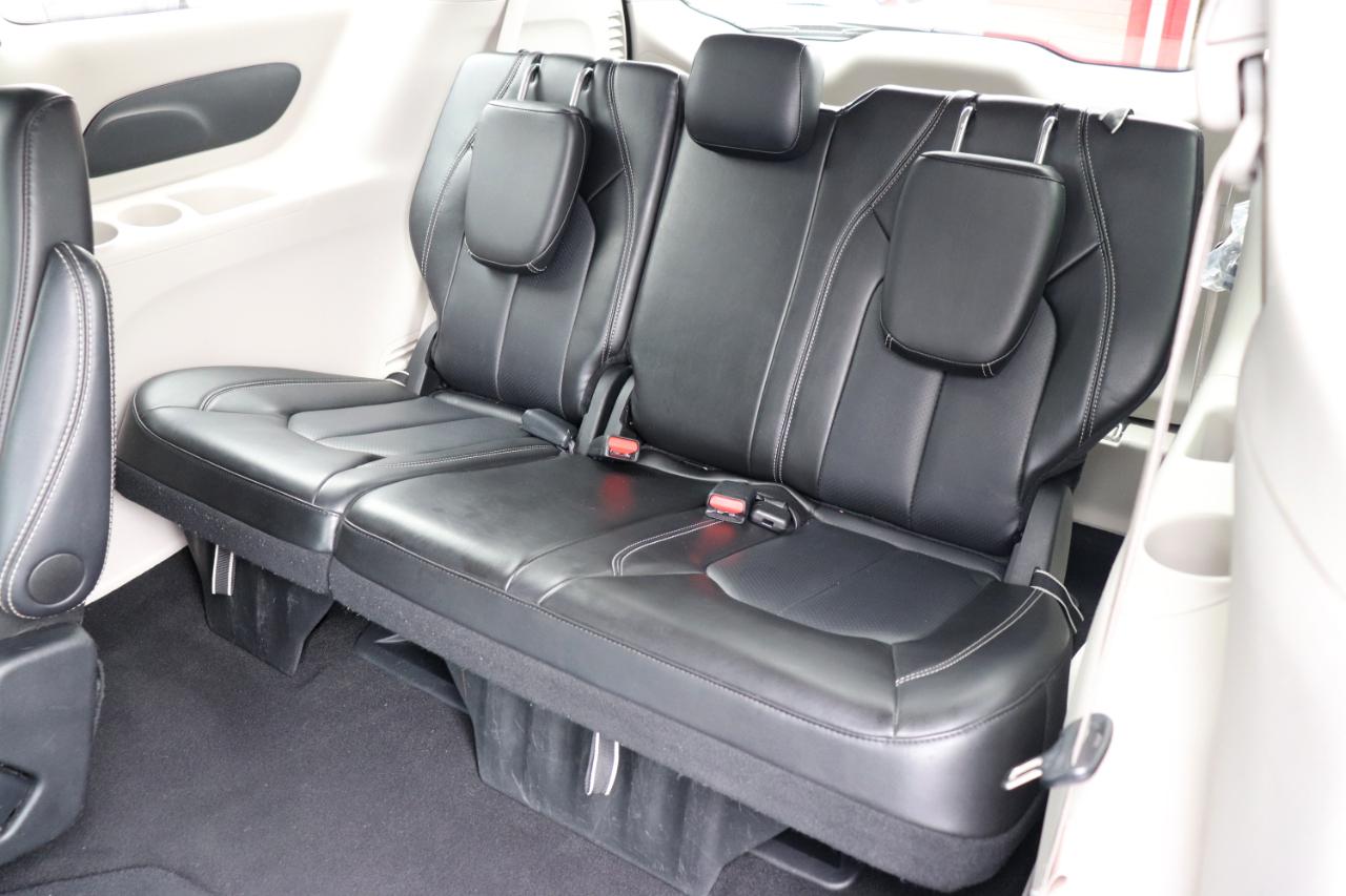 Chrysler Pacifica Touring L FWD 2024