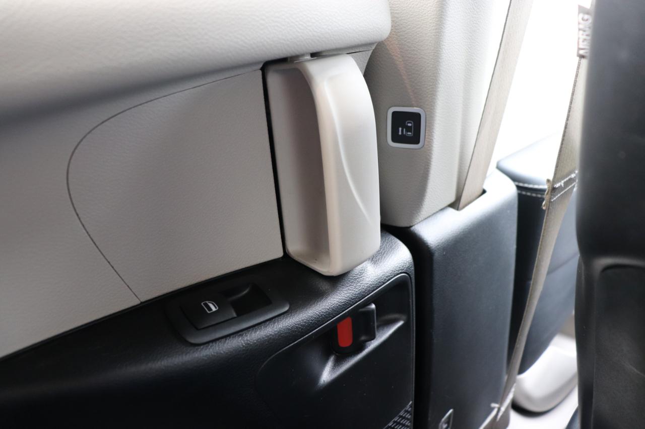 Chrysler Pacifica Touring L FWD 2024
