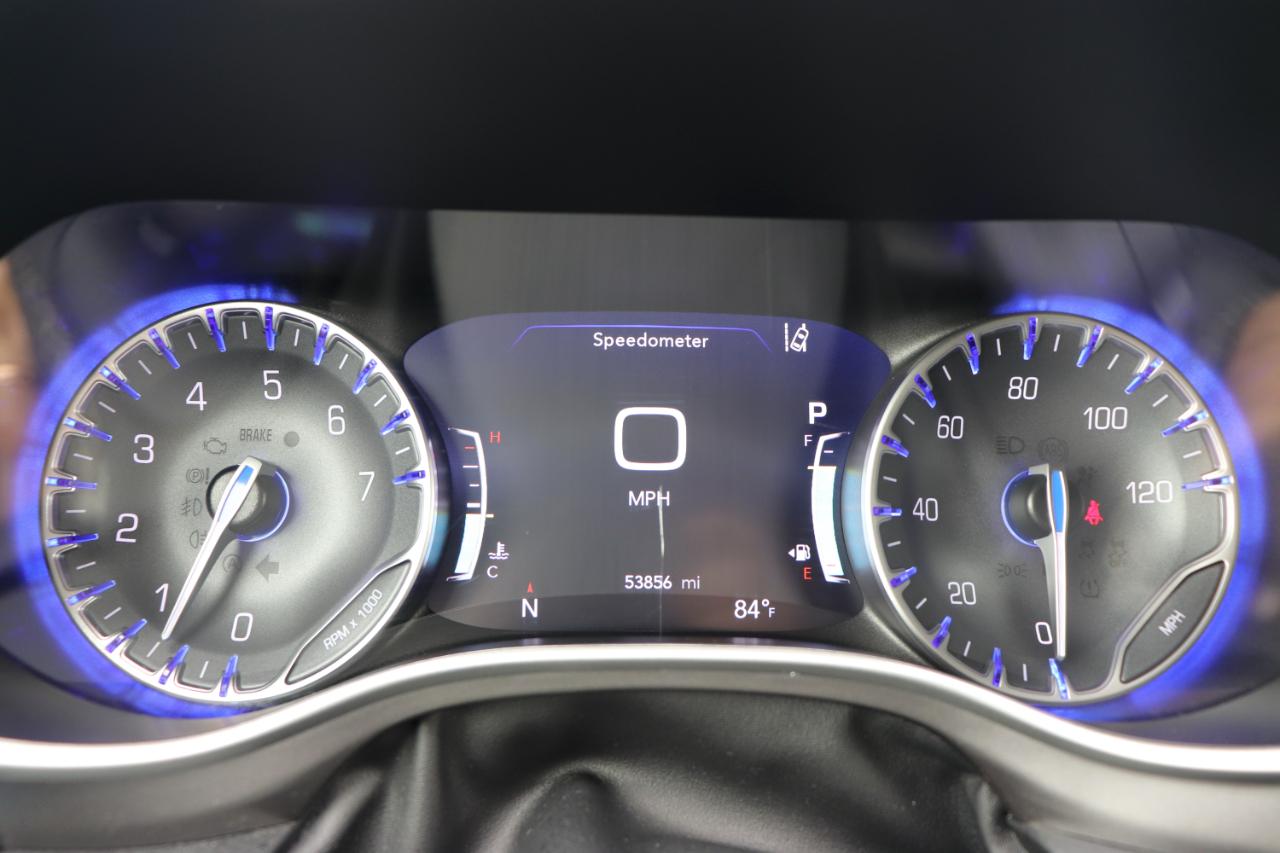 Chrysler Pacifica Touring L FWD 2024
