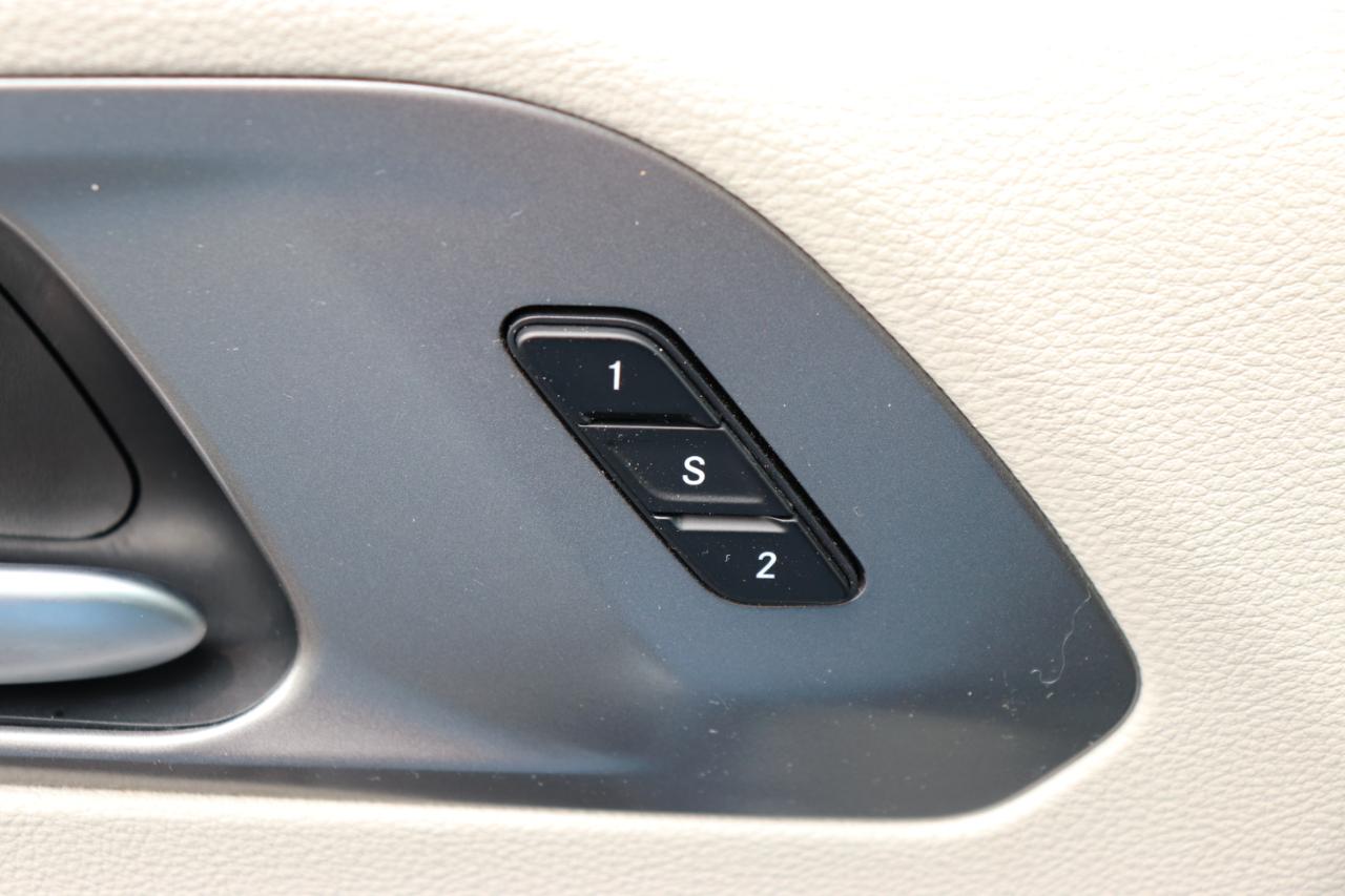Chrysler Pacifica Touring L FWD 2024