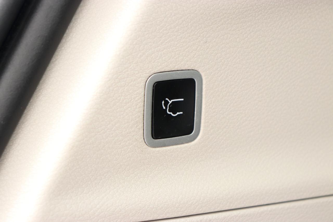 Chrysler Pacifica Touring L FWD 2024