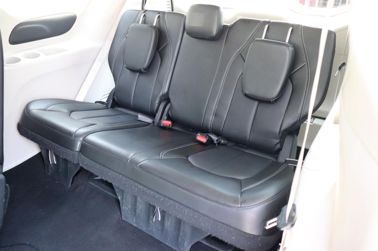 Chrysler Pacifica Touring L FWD 2024