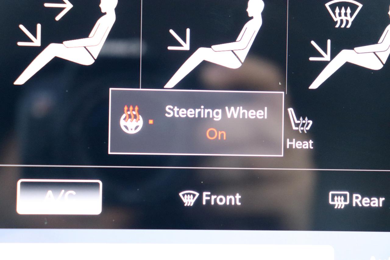 Chrysler Pacifica Touring L FWD 2024