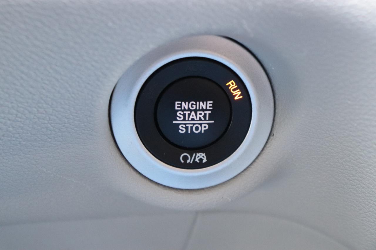 Chrysler Pacifica Touring L FWD 2024