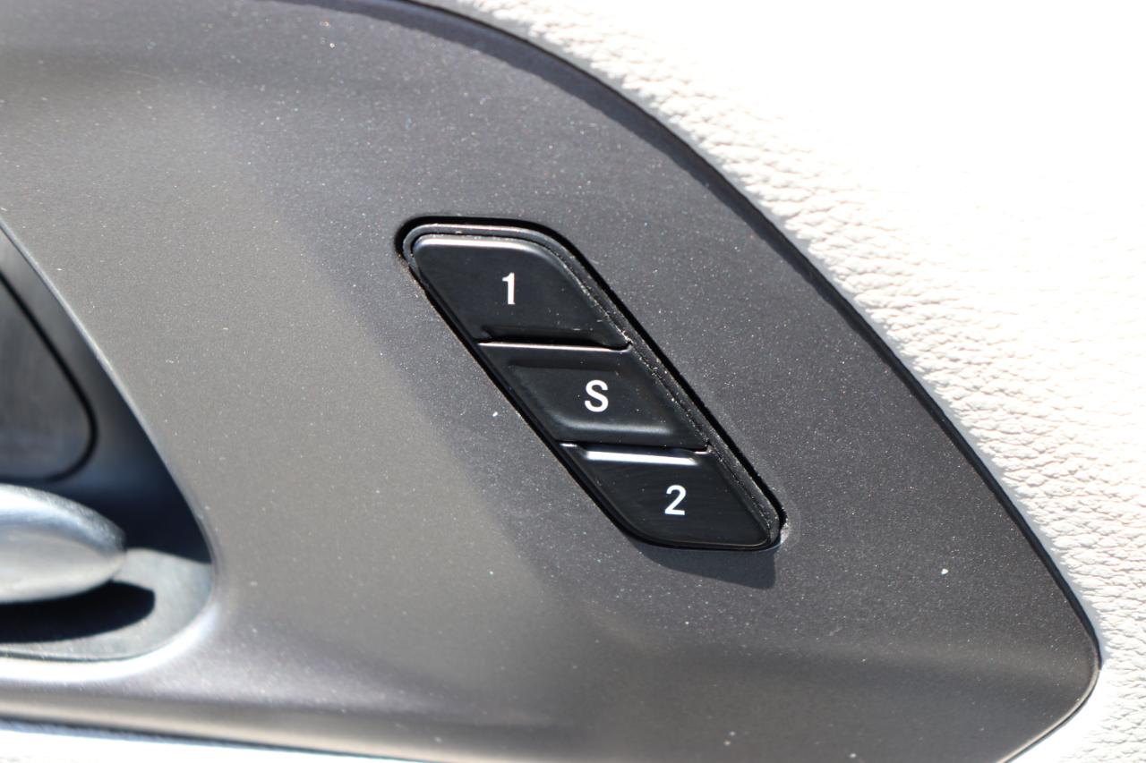Chrysler Pacifica Touring L FWD 2024