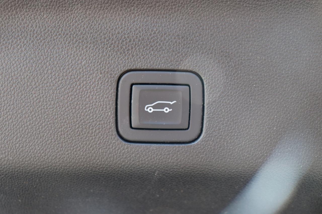 Chevrolet Tahoe 4WD 4dr LT 2024