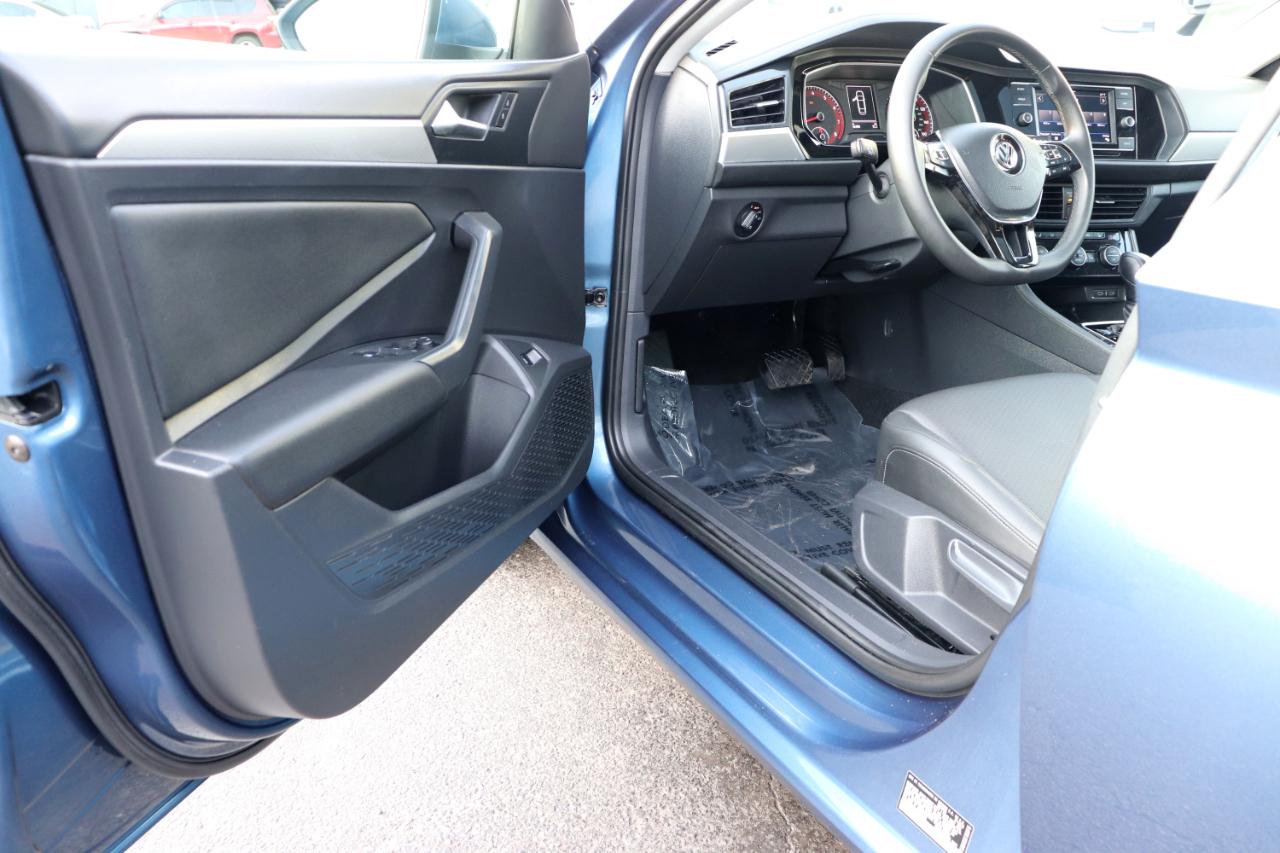 Volkswagen Jetta SE Auto w/SULEV 2020