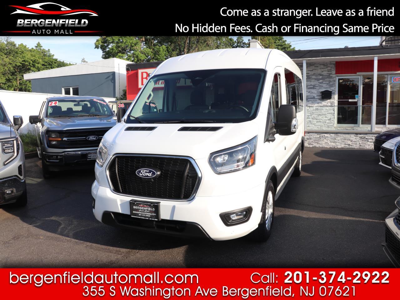 2026 Ford Transit Passenger Wagon T-350 148" Med Roof XLT RWD