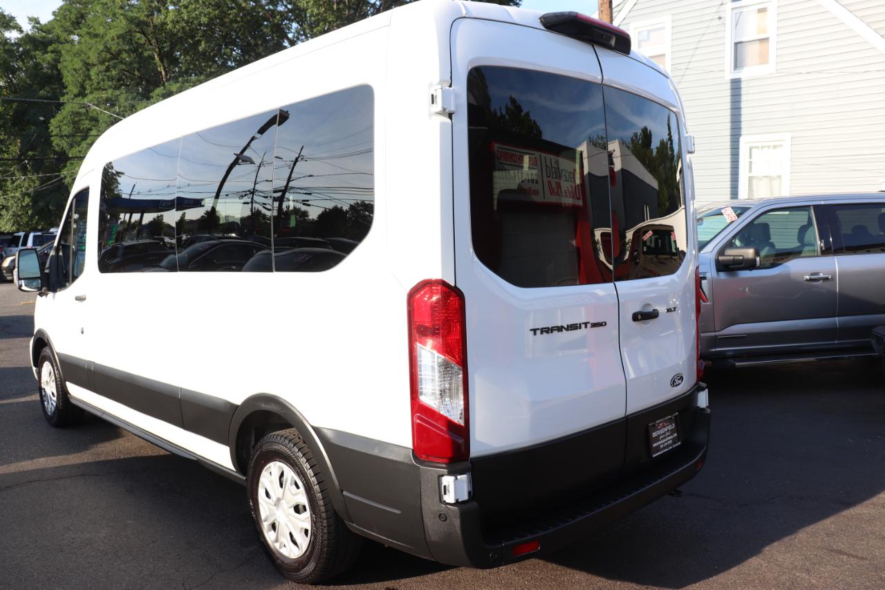 Ford Transit Passenger Wagon T-350 148" Med Roof XLT RWD 2026