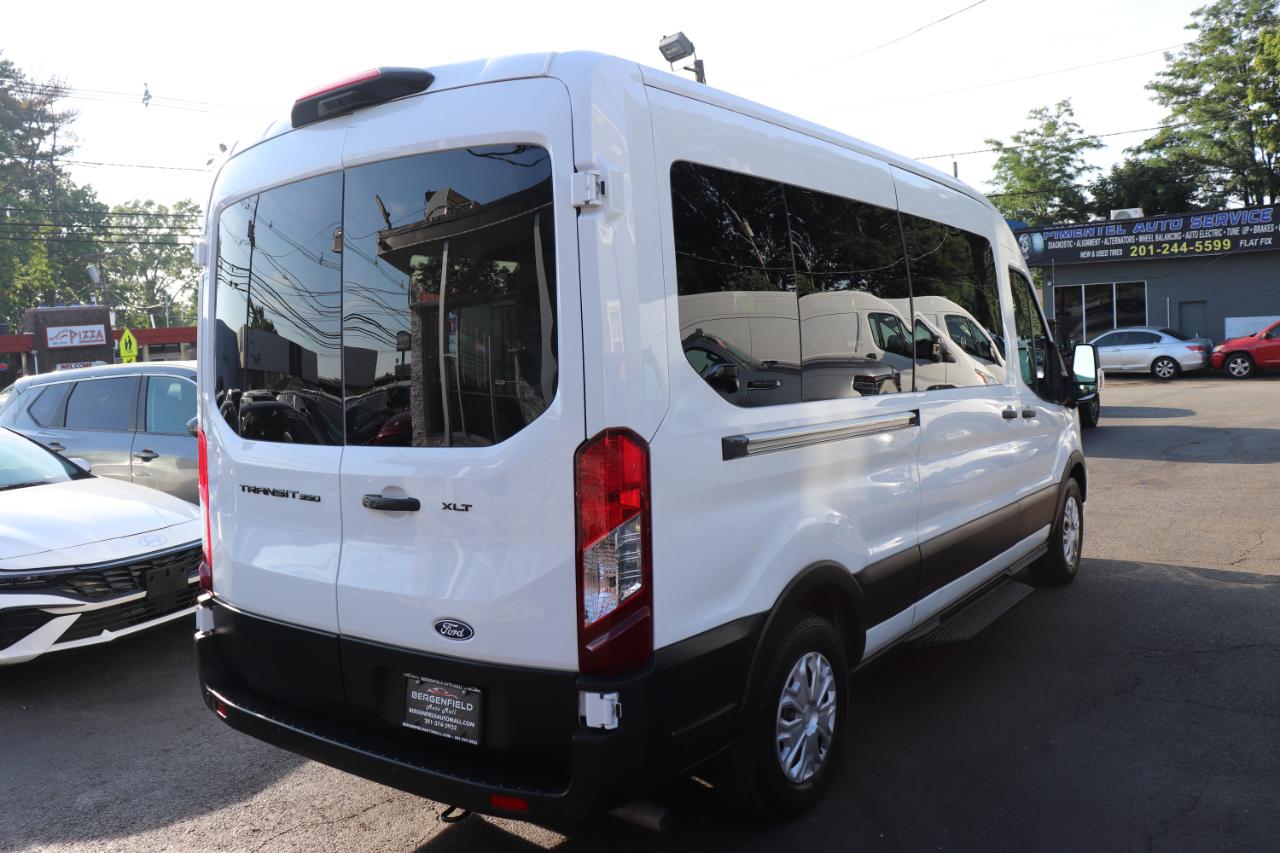 Ford Transit Passenger Wagon T-350 148" Med Roof XLT RWD 2026