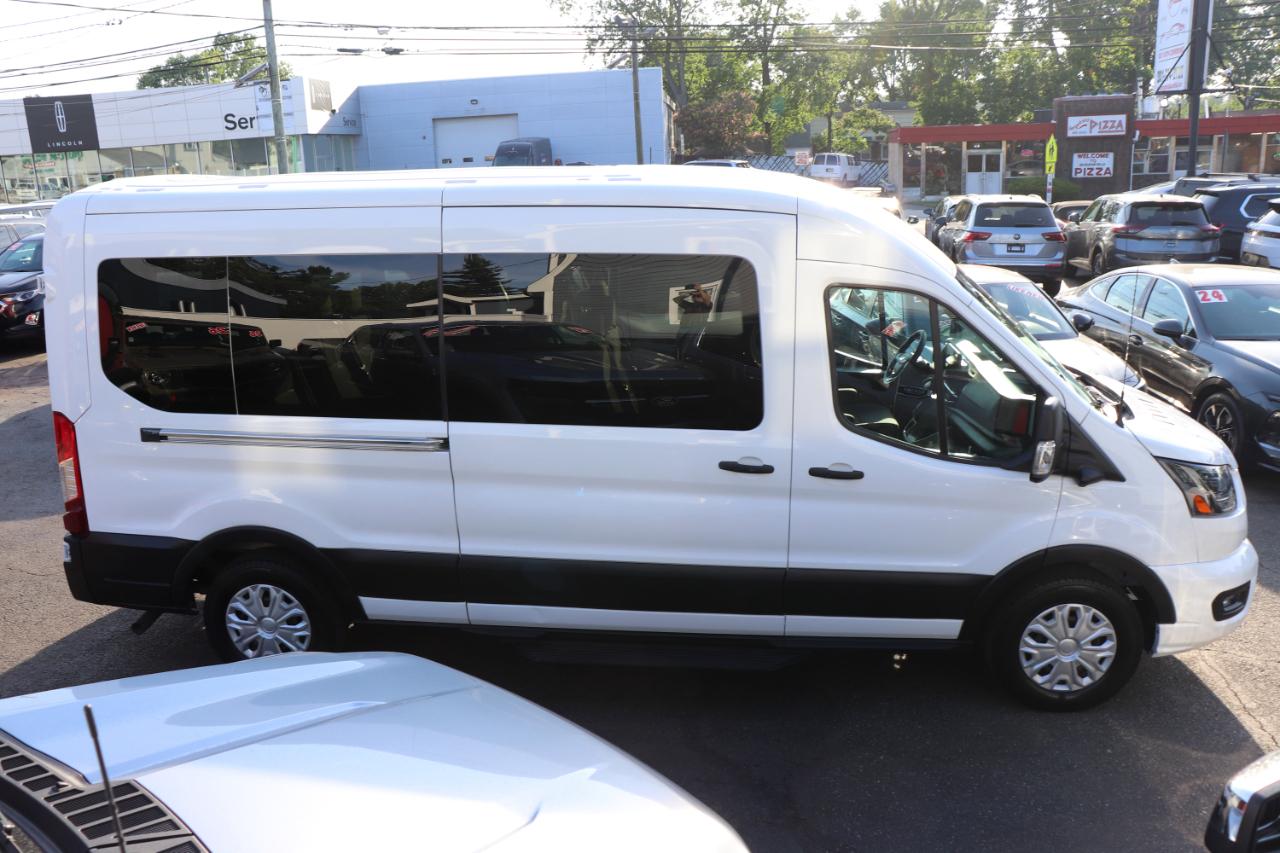 Ford Transit Passenger Wagon T-350 148" Med Roof XLT RWD 2026
