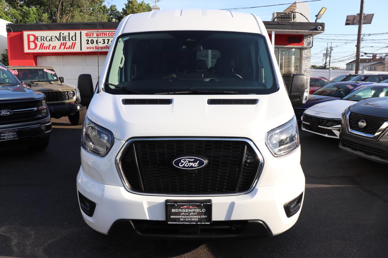 Ford Transit Passenger Wagon T-350 148" Med Roof XLT RWD 2026