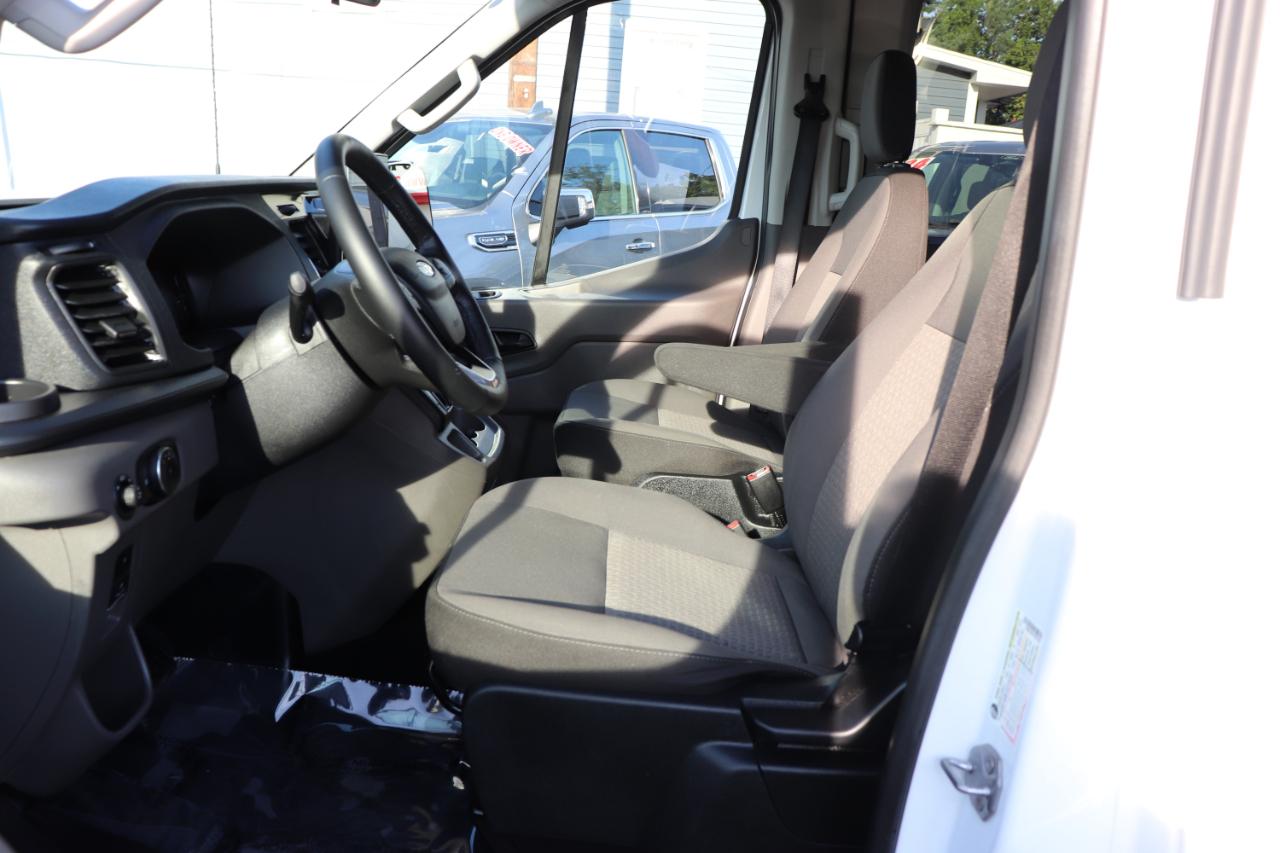 Ford Transit Passenger Wagon T-350 148" Med Roof XLT RWD 2026
