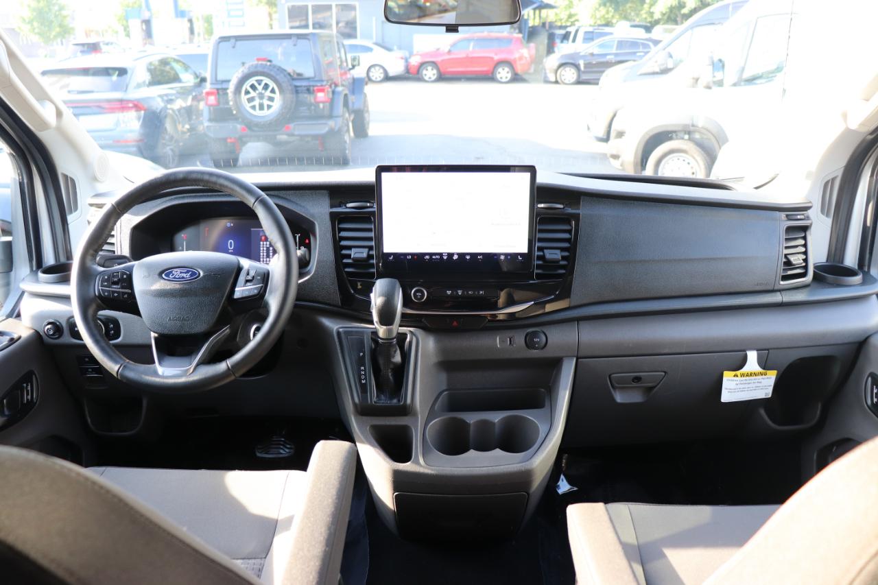 Ford Transit Passenger Wagon T-350 148" Med Roof XLT RWD 2026