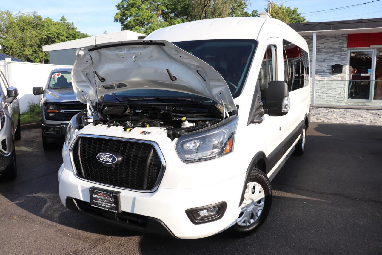 Ford Transit Passenger Wagon T-350 148" Med Roof XLT RWD 2026