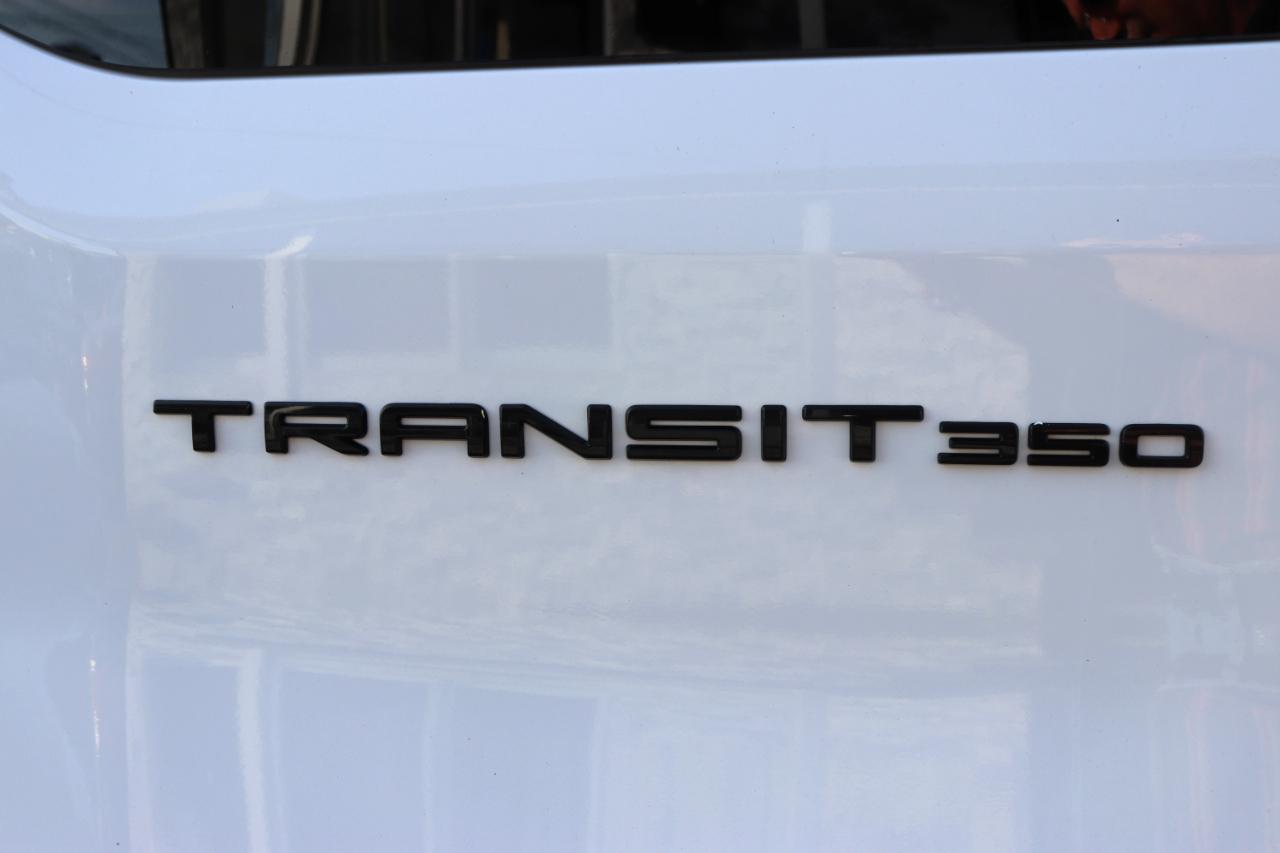 Ford Transit Passenger Wagon T-350 148" Med Roof XLT RWD 2026