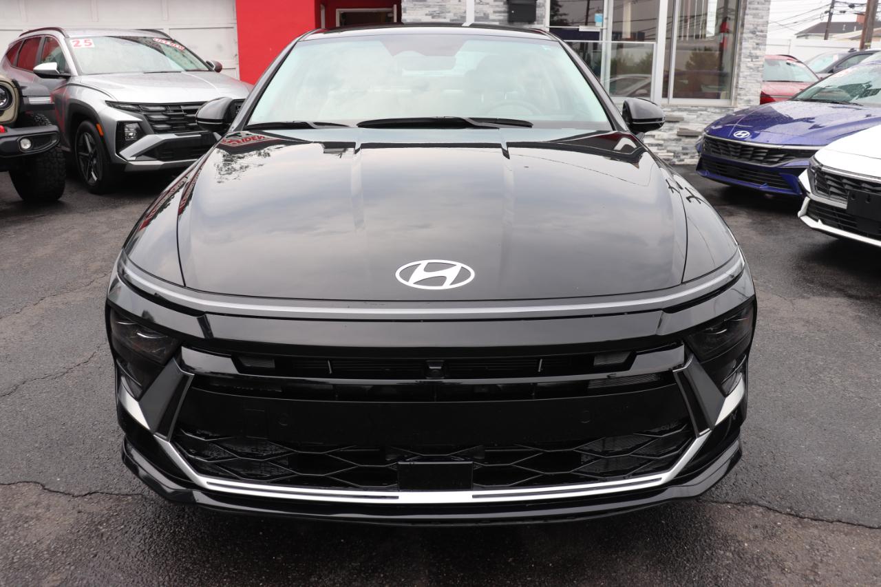 Hyundai Sonata SEL FWD 2025